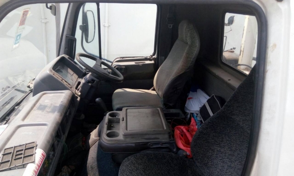 ขายเทลเลอร์ Hino 6 ล้อ 150 แรง สภาพดีใช้งานน้อย พร้อมขับ