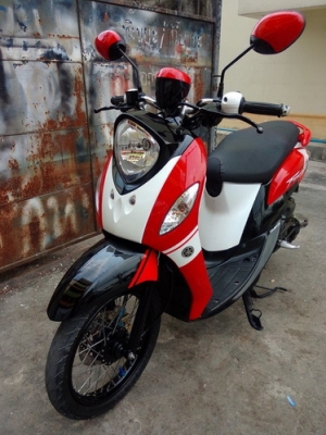 New Fino FI ลายsportสี แดง-ขาว-ดำ รถปี56 หัวฉีดประหยัดน้ำมัน ครับ