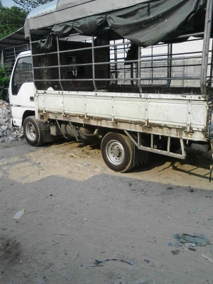 ขายล้อพร้อมยาง ขอบ15"  ราคา 8000 บาท