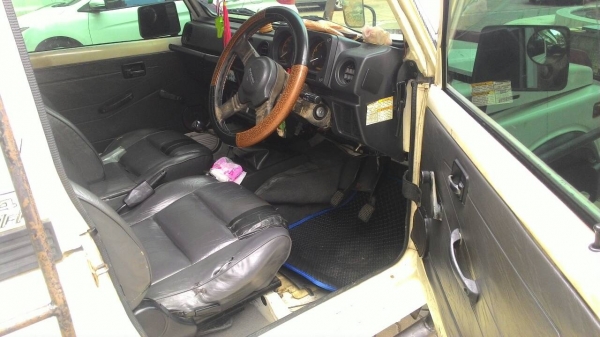 ขาย suzuki คาริเบี่ยน ขาย suzuki คาริเบี่ยน