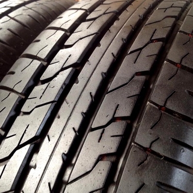 ----ขายแล้ว----ขนาด 195-65-15 BRIGEDSTONE