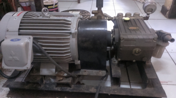 เครื่องฉีดน้ำแรงดันสูงสำหรับร้านคาร์แคร์ เครื่องฉีดน้ำแรงดันสูงสำหรับร้านคาร์แคร์