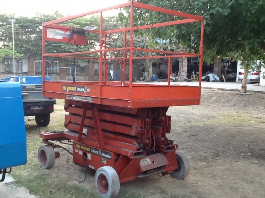 รถกระเช้าไฟฟ้าDENYO สูง7.3mยกได้400Kg 0833554933