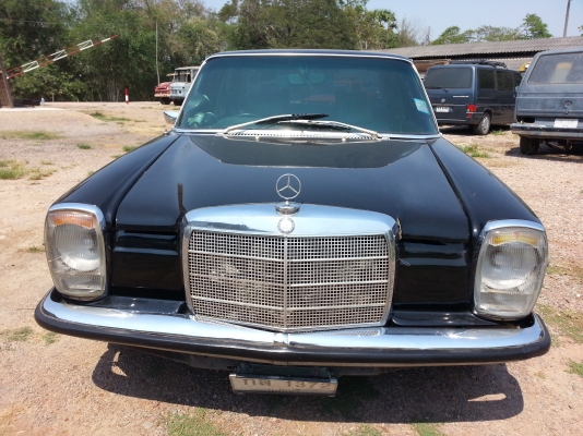 benz/8  w114  รุ่นหูช้าง เครื่อง1JZ ดิสก์เบรค4ล้อล้อเรียล17"  80000