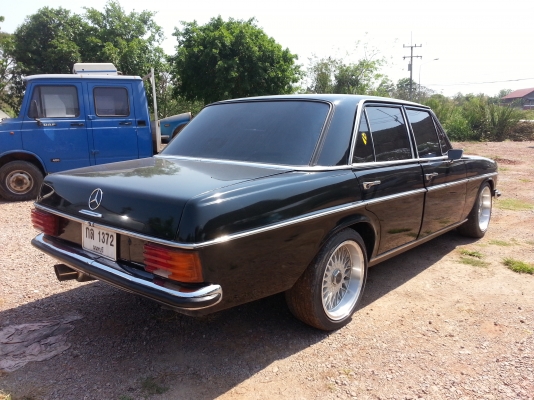 benz/8  w114  รุ่นหูช้าง เครื่อง1JZ ดิสก์เบรค4ล้อล้อเรียล17"  80000