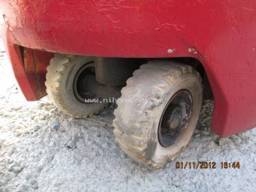 รถยกไฟฟ้า TOYOTA 3FBKL9 รหัสสินค้า : 12000906 หรือเพิ่มเติมไดที่ www.nihonmono.com รถยกไฟฟ้า TOYOTA 3FBKL9 รหัสสินค้า : 12000906 หรือเพิ่มเติมไดที่ www.nihonmono.com