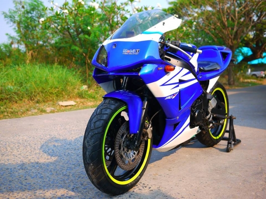 ขาย cbr400 พร้อมทะเบียนแท้ แฟริ่ง Rc211 เครื่องดี ศูนย์ตรง พร้อมท่อสูตร