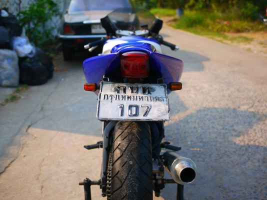 ขาย cbr400 พร้อมทะเบียนแท้ แฟริ่ง Rc211 เครื่องดี ศูนย์ตรง พร้อมท่อสูตร