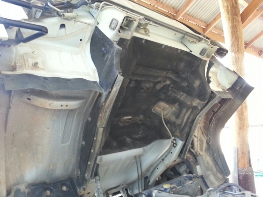 รถอีซูซุ 6 ล้อดั้ม FRR  210 แรงม้า. ปี 54  ( ปลายปี. )   ( รถวิ่ง 6x,xxx กม. )   สนใจติดต่อ 081 - 6079515     (  จัดไฟแนนซ์. ได้ !!  )