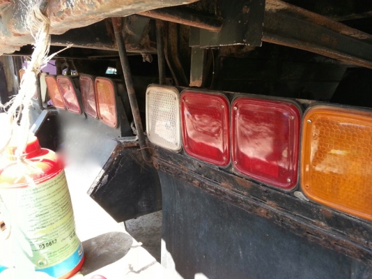 รถอีซูซุ 6 ล้อดั้ม FRR  210 แรงม้า. ปี 54  ( ปลายปี. )   ( รถวิ่ง 6x,xxx กม. )   สนใจติดต่อ 081 - 6079515     (  จัดไฟแนนซ์. ได้ !!  )