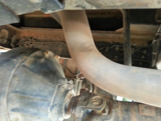 รถอีซูซุ 6 ล้อดั้ม FRR  210 แรงม้า. ปี 54  ( ปลายปี. )   ( รถวิ่ง 6x,xxx กม. )   สนใจติดต่อ 081 - 6079515     (  จัดไฟแนนซ์. ได้ !!  )