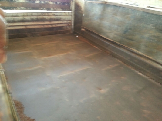 รถอีซูซุ 6 ล้อดั้ม FRR  210 แรงม้า. ปี 54  ( ปลายปี. )   ( รถวิ่ง 6x,xxx กม. )   สนใจติดต่อ 081 - 6079515     (  จัดไฟแนนซ์. ได้ !!  )