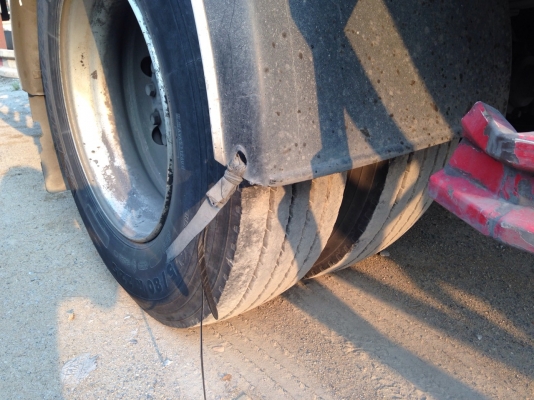 ขาย 6 ล้อตู้ นิสสัน มาใหม่ สภาพพร้อมใช้