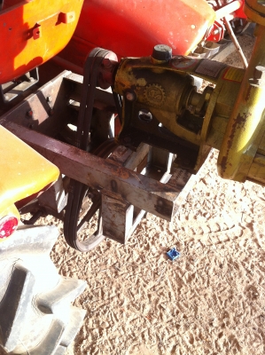 ปั้มน้ำแรงดันสูงชนิดติดตัวรถไถkubotaราคาปั้มเท่านั้นไม่รวมรถครับ(มันสุดยอดเลยครับใช้ง่าย)