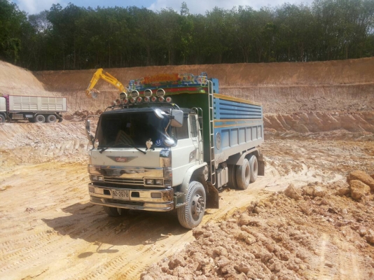 ขาย10ล้อเอกสารพร้อมโอน