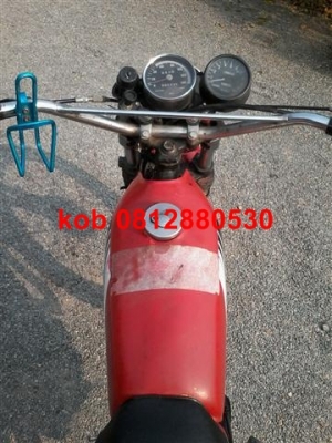 ขาย DT100 เครื่องดีพอใช้โครงไม่ผุเหมาะกับขาลุยออกใบซื้อขายให้เอาไปเก็บอีกนิดหน่อย ขาย 6500 บาท