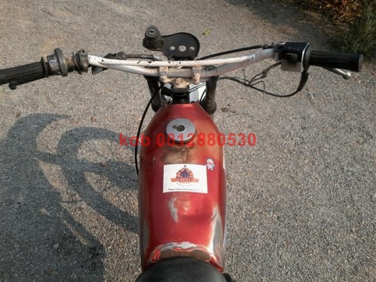 ขาย DT100 เครื่องดีพอใช้โครงไม่ผุต้องไปเก็บอะไล่เองเหมาะกับขาลุยออกใบซื้อขายให้ ขาย 6000 บาท