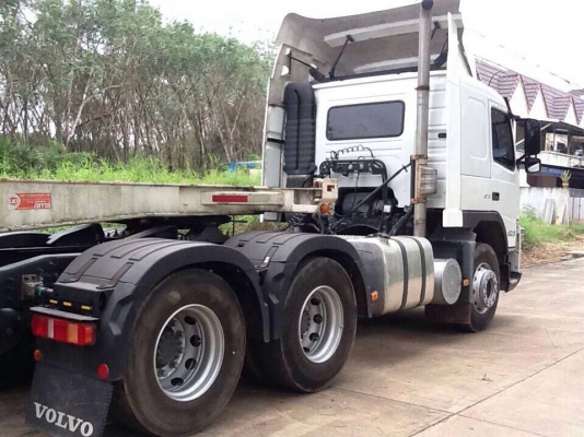 รถ VOLVO 10 ล้อ หัวลาก 370 แรงม้า. ปี 55 ( รถวิ่ง 6x,xxx กว่า กม. )    สนใจติดต่อ  081 - 6079515