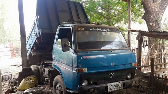 ขาย6ล้อดัมพ์TOYOTA BU20เครื่อง85แรง แชชซีสวยเครื่องดี เครื่องดีเอกสารเล่มทะเบียน พร้อม สภาพาพพร้อมลุยงาน กระบอกดีดัมพ์พร้อมใช้