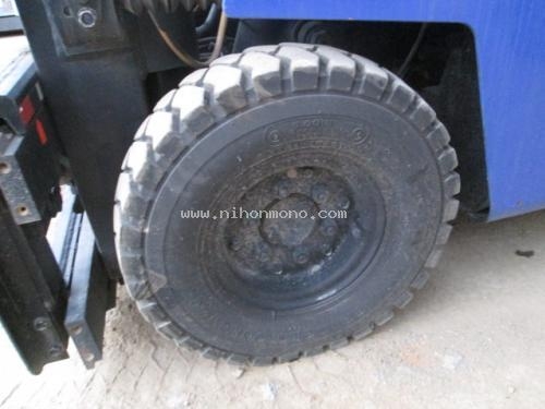 รถยกไฟฟ้า TOYOTA 2FBL7 รหัสสินค้า : 13001194 หรือเพิ่มเติมไดที่ www.nihonmono.com รถยกไฟฟ้า TOYOTA 2FBL7 รหัสสินค้า : 13001194 หรือเพิ่มเติมไดที่ www.nihonmono.com