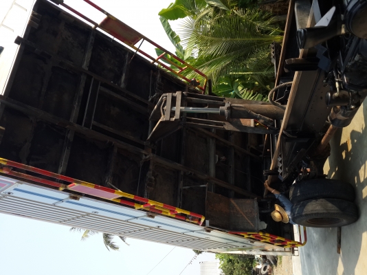 ขายรถดั้มพ์ 6 ล้อ HINO เครื่อง HO7D =195 แรงม้า บรรทุกข้าว พืชผลทางการเกษตรดีครับ