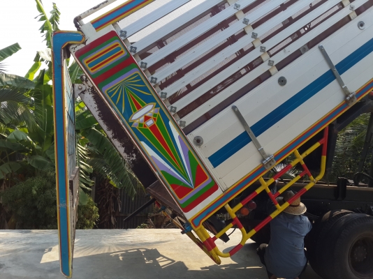 ขายรถดั้มพ์ 6 ล้อ HINO เครื่อง HO7D =195 แรงม้า บรรทุกข้าว พืชผลทางการเกษตรดีครับ