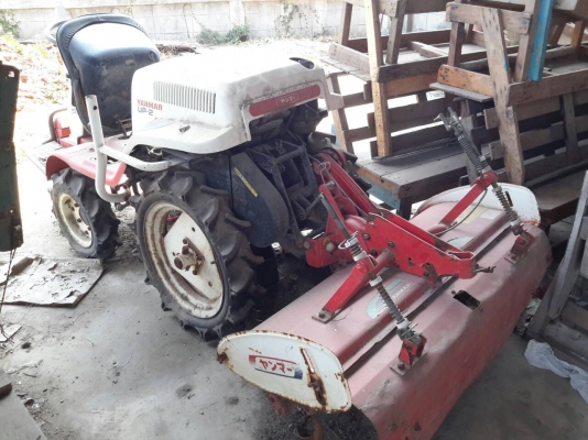 รถเกี่ยว รถไถ อุปกรณ์การเกษตร ขายถูกครับ