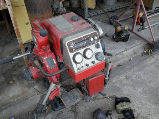 รถเกี่ยว รถไถ อุปกรณ์การเกษตร ขายถูกครับ