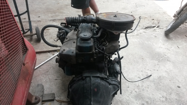 ขายเครื่องนิสสัน TD27 ฝาดำพร้อมเกียร์ไม่มีเลข ขาย 25000 บาท มาลองเครื่องดูก่อนครับ