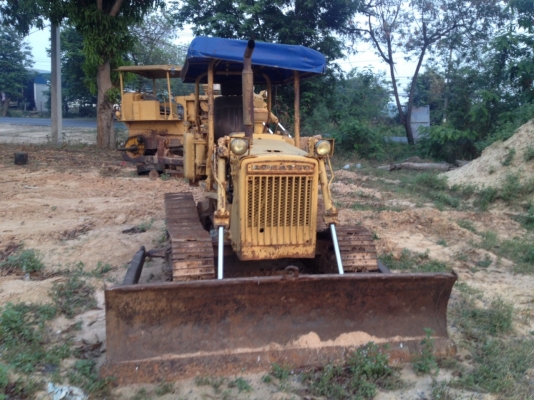 ขายแทร็กเตอร์ KOMATSU D20 รถใช้งานได้ปกติราคาเบาครับ 105000บาทครับ