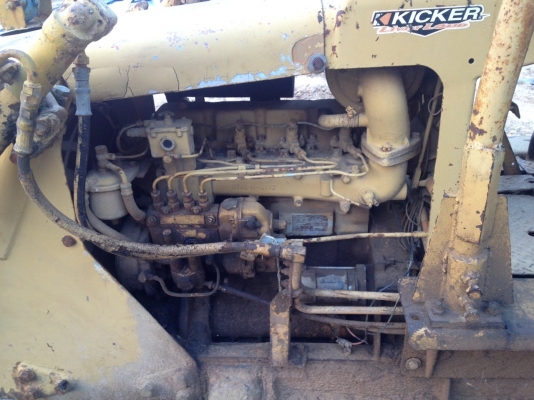 ขายแทร็กเตอร์ KOMATSU D20 รถใช้งานได้ปกติราคาเบาครับ 105000บาทครับ