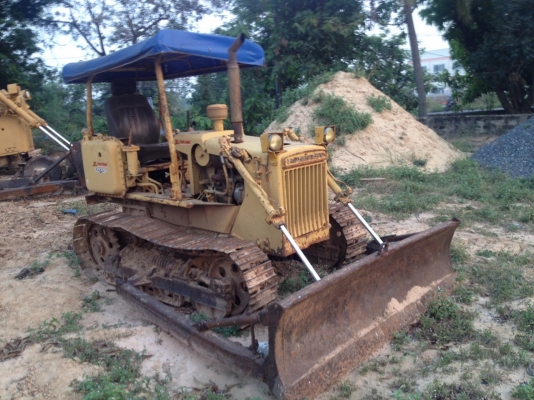 ขายแทร็กเตอร์ KOMATSU D20 รถใช้งานได้ปกติราคาเบาครับ 105000บาทครับ