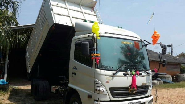 รถฮีโน่  150 สวยๆเดิมๆๆ ติดต่อ080-1405528