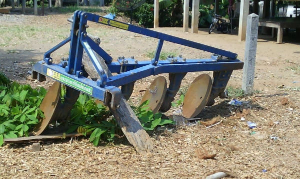 ขายคู่รถไถFORD 6610 พร้อมผาน พรวนและไถ่