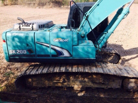 ขายดาวน์รถขุดkobelco sk200 super ใช้บน6พันกว่าชั่วโมง