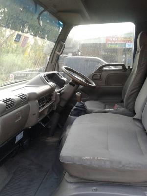 ขายรถ 6 ล้อโดยสาร ISUZU NKR 110 แรงม้า สภาพพร้อมใช้งาน เอกสารพร้อมโอน