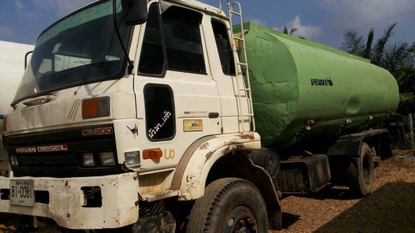 10ลัอ2เพลาบรรทุกน้ำ 230แรง NissanUD. CW430M...รถมี3คัน. สภาพดี. เล่มพร้อม