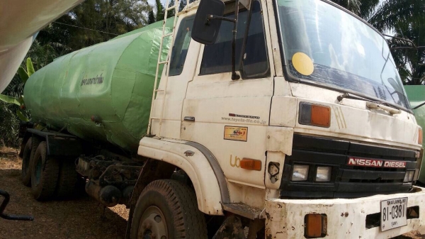 10ลัอ2เพลาบรรทุกน้ำ 230แรง NissanUD. CW430M...รถมี3คัน. สภาพดี. เล่มพร้อม