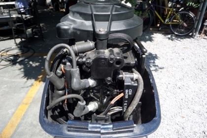 ขาย เครื่องเรือ EVINRUDE 9.9 แรง หาง 17 สภาพพร้อมใช้ นำเข้าจากญี่ปุ่น ราคา 23,000