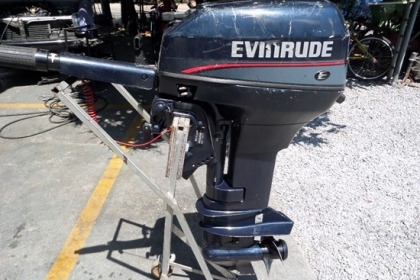 ขาย เครื่องเรือ EVINRUDE 9.9 แรง หาง 17 สภาพพร้อมใช้ นำเข้าจากญี่ปุ่น ราคา 23,000
