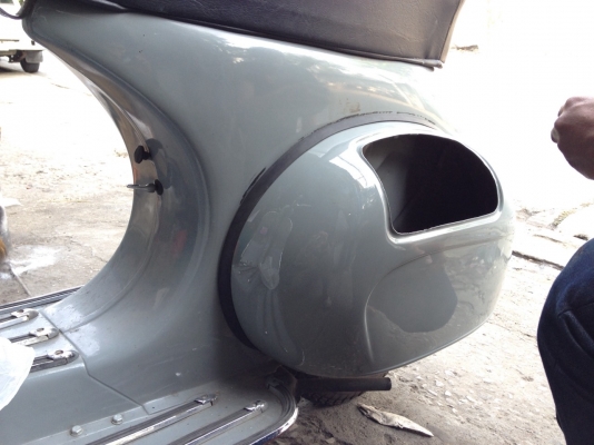 เอเซียเวสป้า---->>จัดส่งรถvespa 64ที่ส่งมาซ่อมบำรุงและทำสี สีดำคุณN ติวานนท์ และสีเทา คุณชล รัชดา เรียบร้อย11-12/03/2558