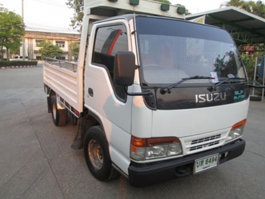 ISUZU NKR 58 E หัวการ์ตูน เครื่อง 110 แรง บรรทุกไม่ติดเวลา ISUZU NKR 58 E หัวการ์ตูน เครื่อง 110 แรง บรรทุกไม่ติดเวลา