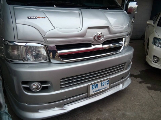 ขายด่วยๆ ร้อนๆ รถตู้ TOYOTA COMMUTER ดีเซลล์ 2.5 cc เบาะหนัง 4 แถว เพดานกุหนัง สวยเต็มๆ ราคา 599,000 บาท โทร 0922726669  คุณตันหยง