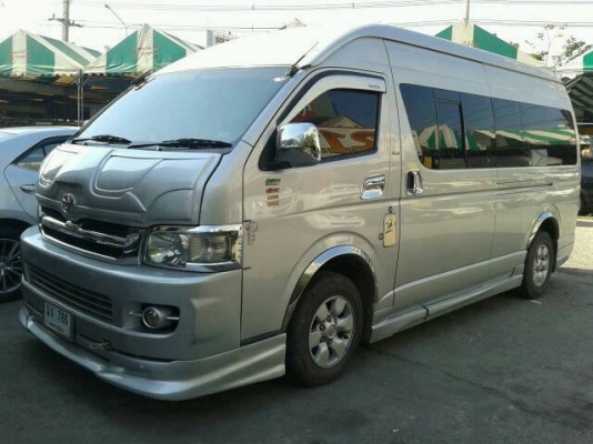 ขายด่วยๆ ร้อนๆ รถตู้ TOYOTA COMMUTER ดีเซลล์ 2.5 cc เบาะหนัง 4 แถว เพดานกุหนัง สวยเต็มๆ ราคา 599,000 บาท โทร 0922726669  คุณตันหยง