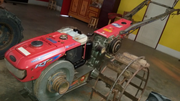 ขายเครื่องอาทีพร้อมหางสยาม  ราคา43500บาท  จะชื่อแต่เครื่องก็ได้ราคาอาที110ราคา25000 ชื่อแต่เครื่องก็ได้  ราคา18500บาทราคานี้ยังต่อรองได้นะครับรถอยู่วังบัวคลองขลุง กำแพงเพชร โทร0813655997อำพร พาเจริญ