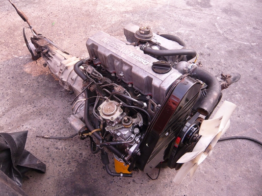 ขายเครื่องยนต์ดีเซลเทอร์โบขับหลัง Nissan