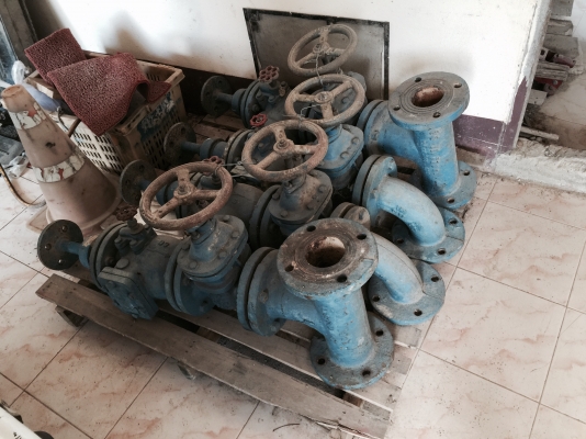 หอยโข่งสูบน้ำแรงดันสูง2.5แรงม้า..(.มี2ชุด)แลัวาล์วประตูน้ำแรงดันสูง 3นิ้ว