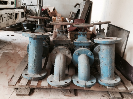 หอยโข่งสูบน้ำแรงดันสูง2.5แรงม้า..(.มี2ชุด)แลัวาล์วประตูน้ำแรงดันสูง 3นิ้ว