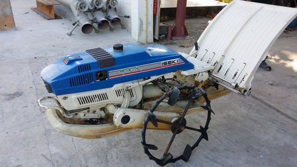 รถดำนา ISEKI  เก่าญี่ปุ่น ดำนา 2 แถว  ขนาดกระทัดรัด สภาพสวย เครื่องยนต์ติดง่าย สภาพพร้อมใช้งาน ไม่เคยใช้งานในไทย