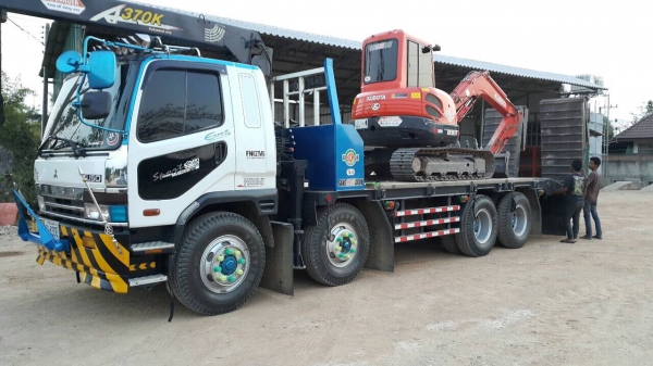 12ล้อท้ายลาด220แรง.FN627Mfเครน3.7ตัน(4ตัน)รถสวยมากๆยางสวยเครนสวยฺ.....เล่มพร้อม..ลงเล่มเรียบร้อย.